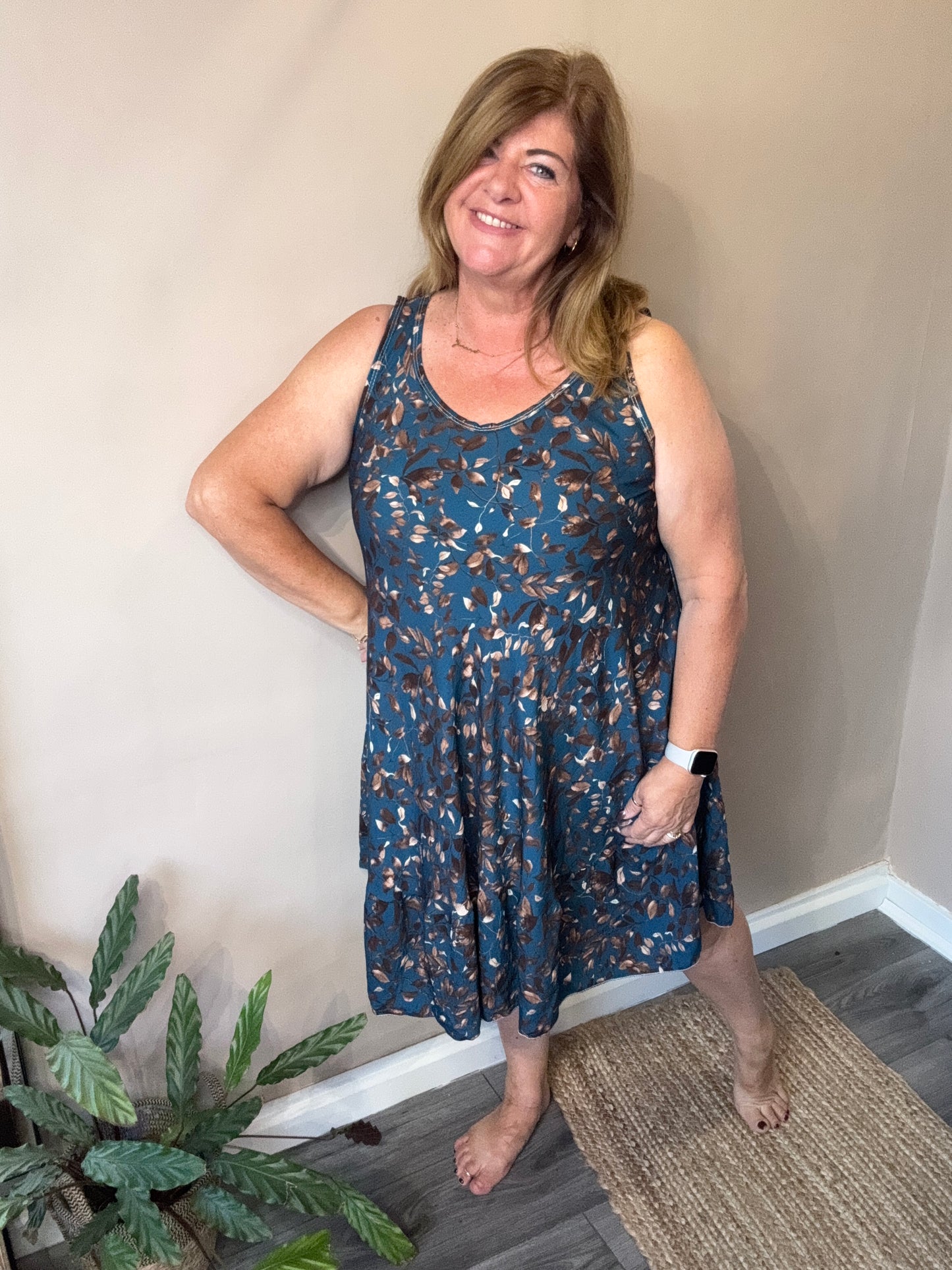 Libby sleeveless flared dress