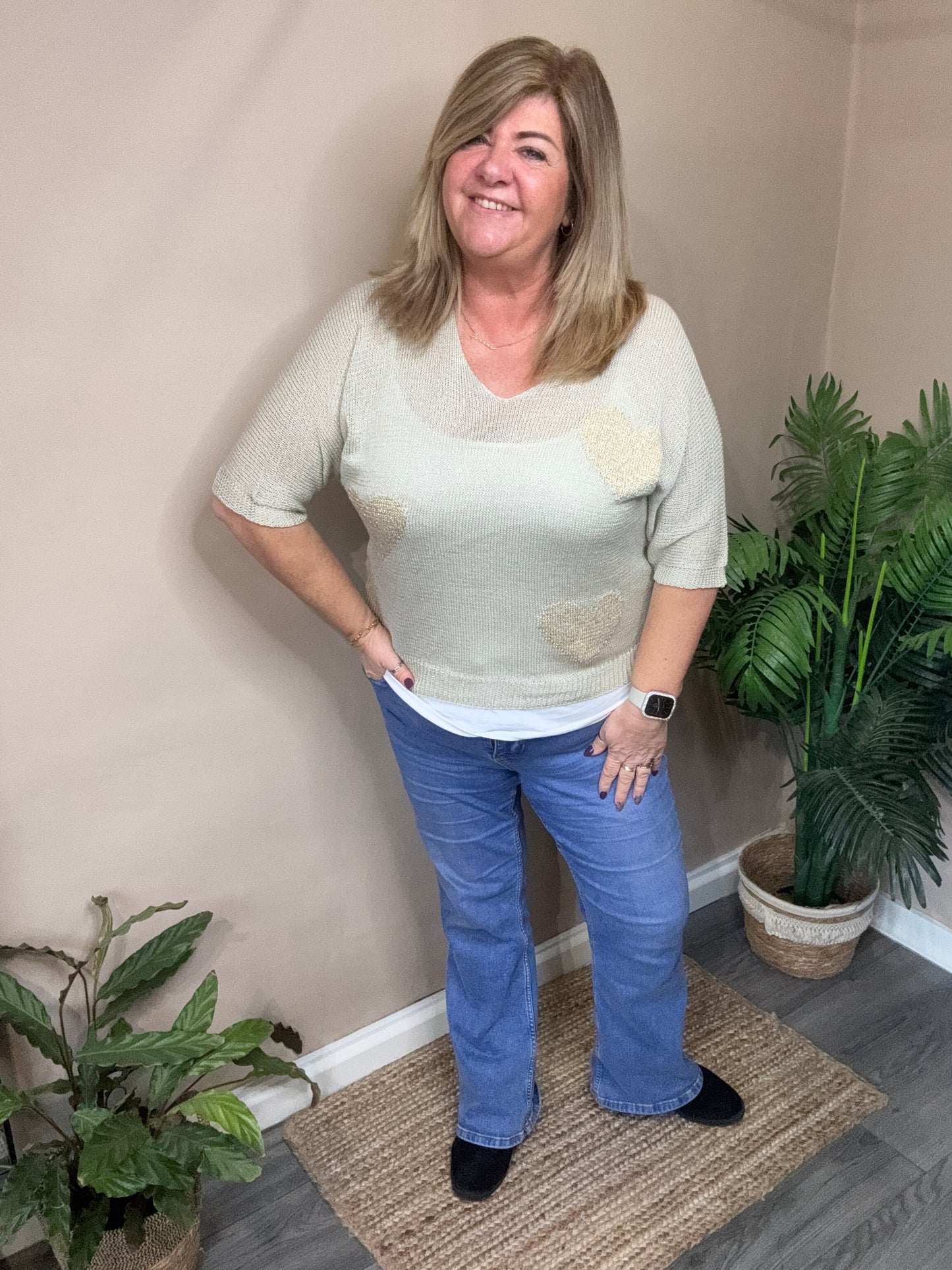 Lily loose knit heart top