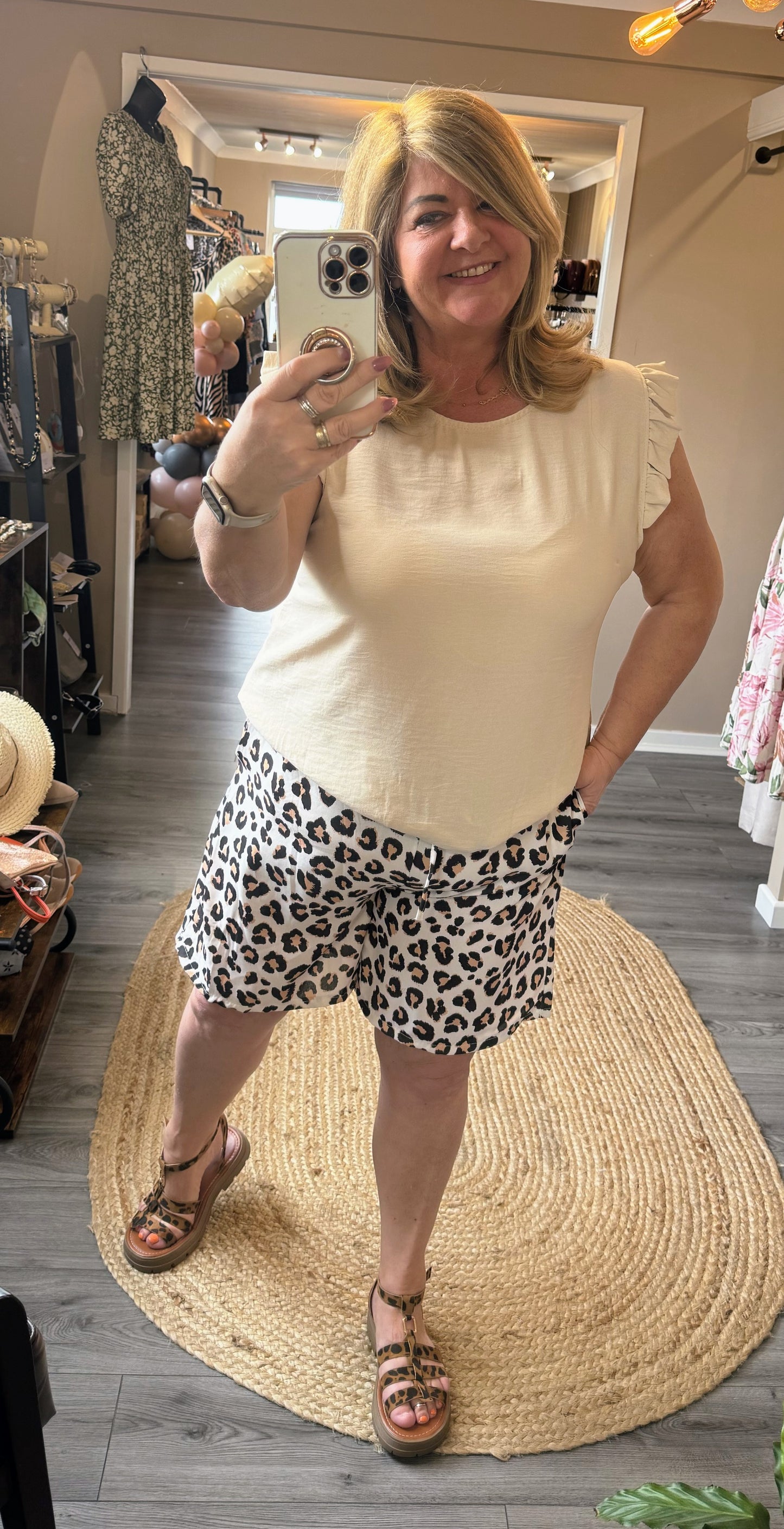 Lois leopard print shorts