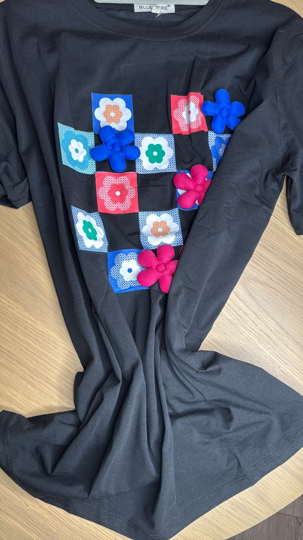 Faye short sleeved flower detail t-shirt