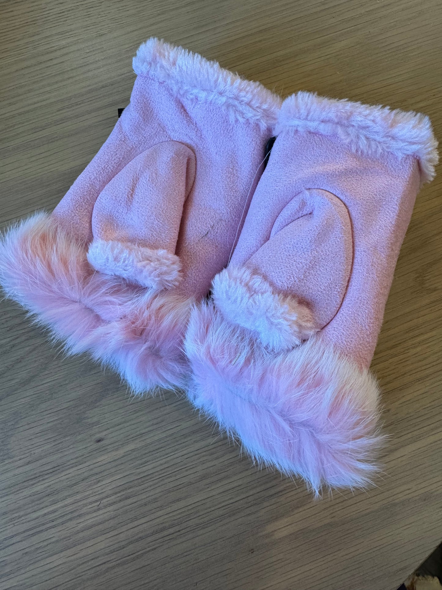 Hetty Faux suede hand warmers