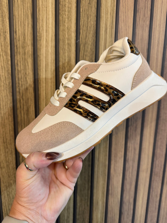 Nia Trainers