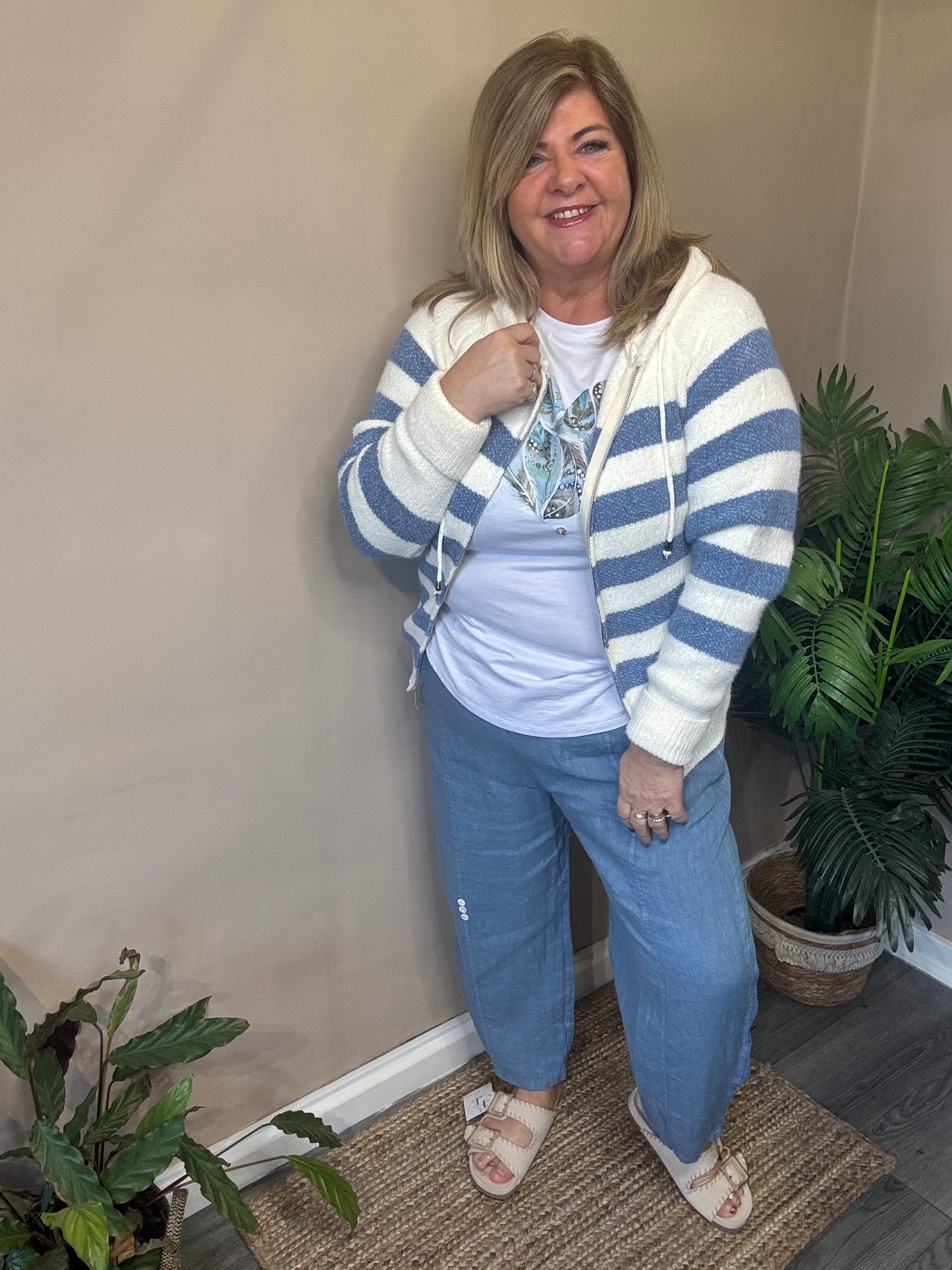 Imogen button linen trousers