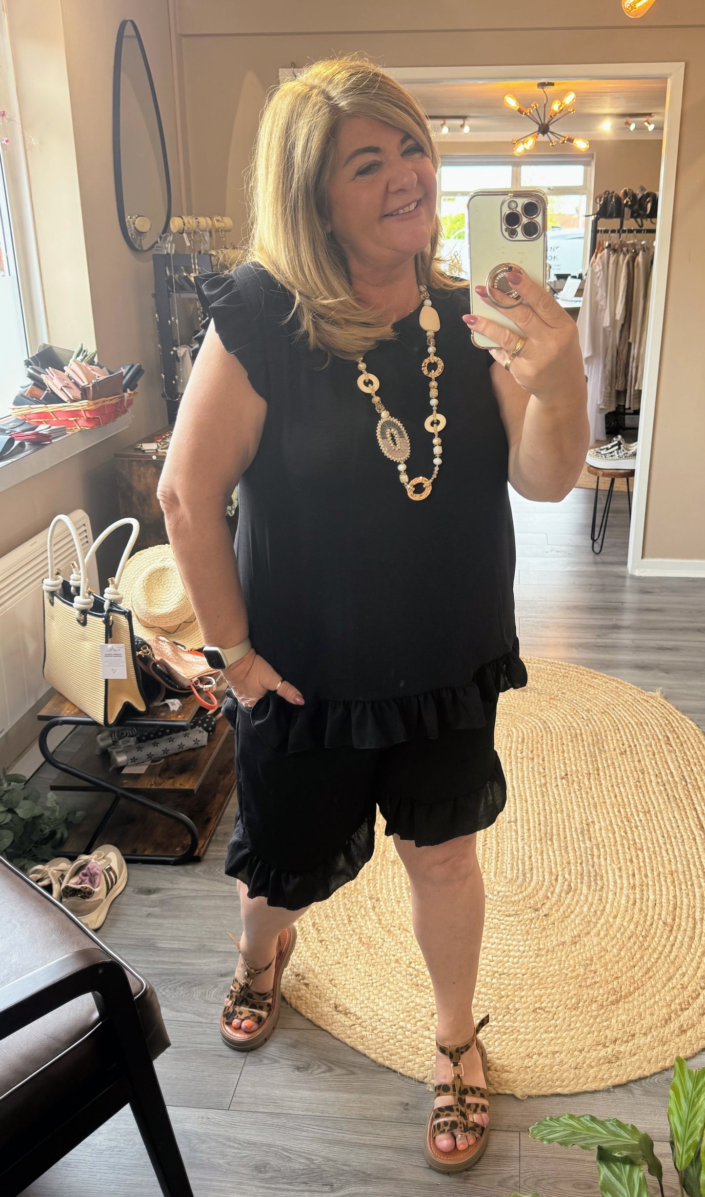 Candie Frill shorts set