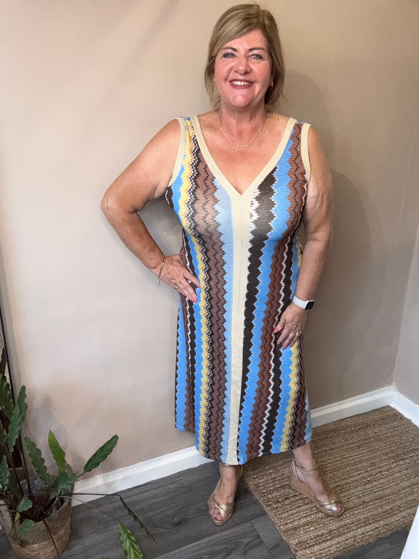 Ziggy V front maxi